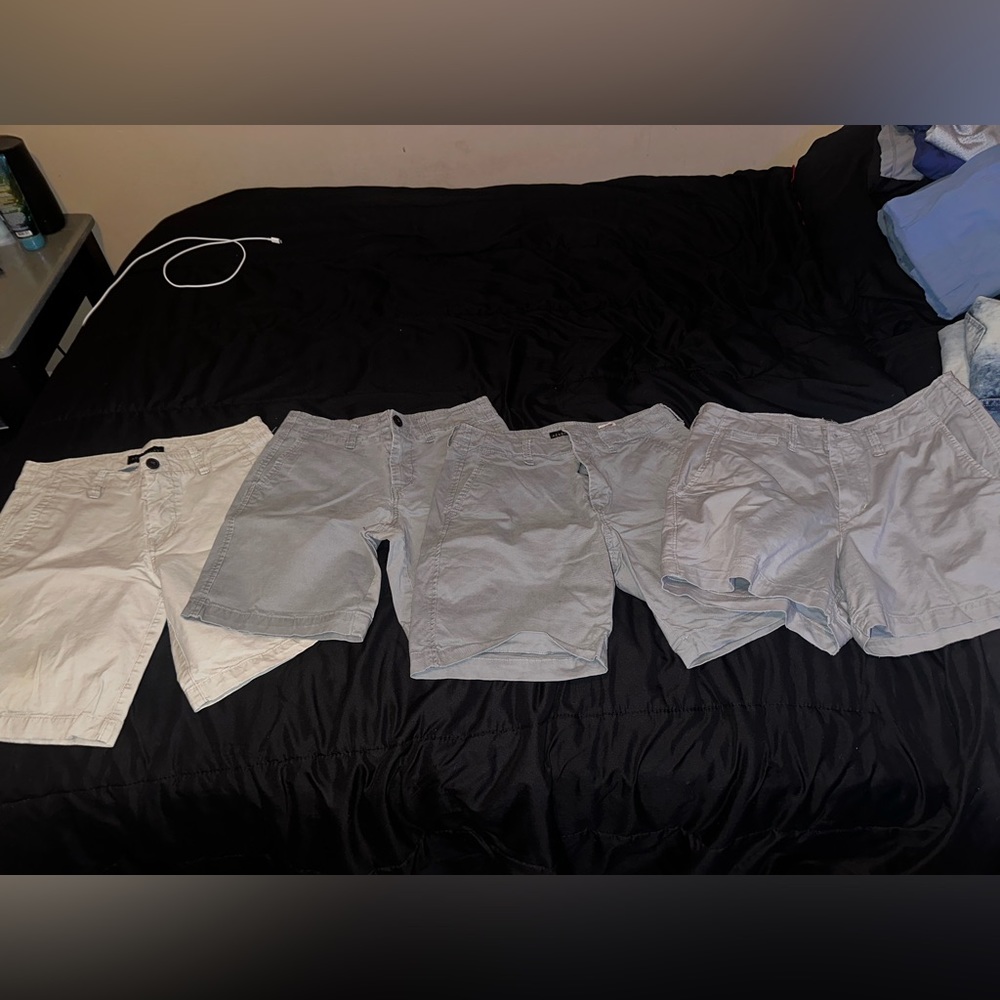 never worn tan and gray shorts brand new no damage